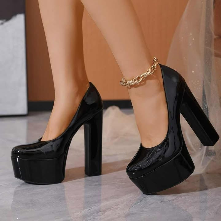 Stiletto charol negro