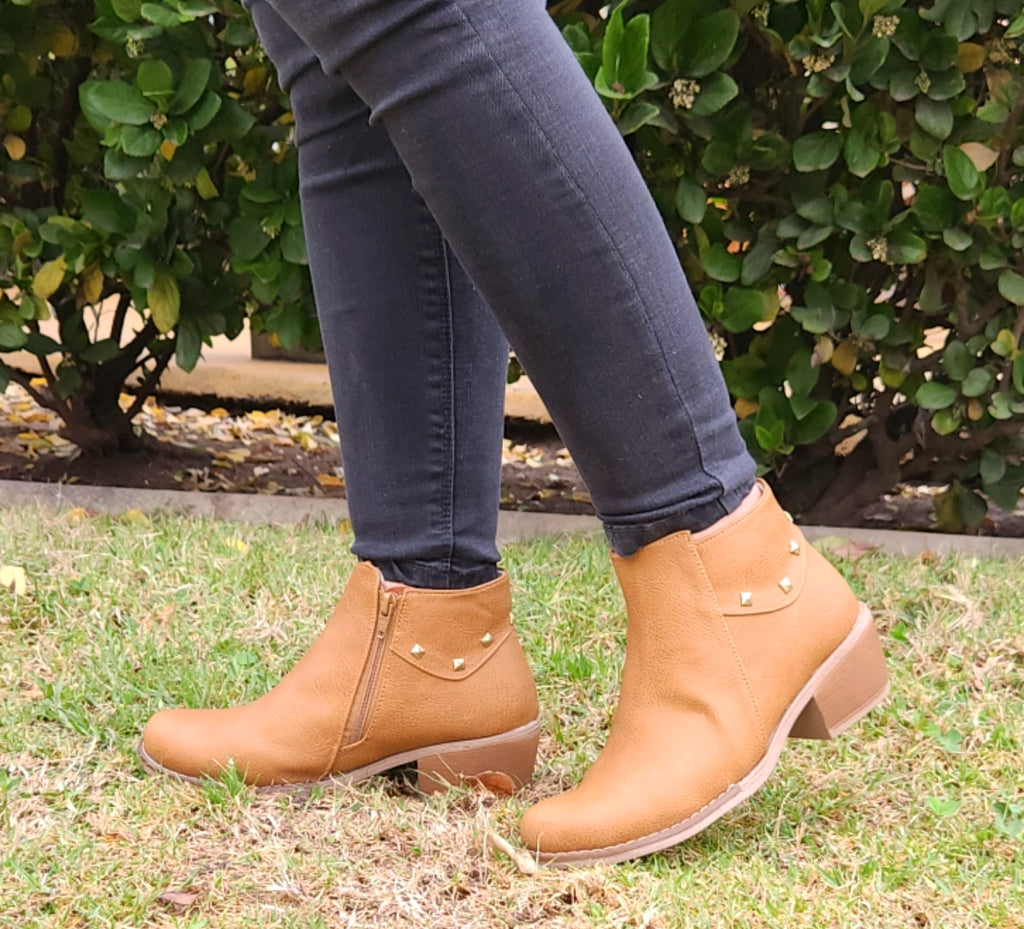 Vaquero camel